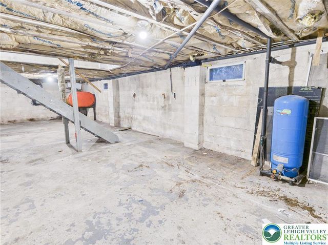 1208 Mattioli Road, Pocono Twp, PA 18321