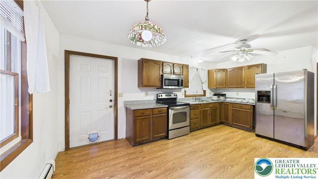 1208 Mattioli Road, Pocono Twp, PA 18321