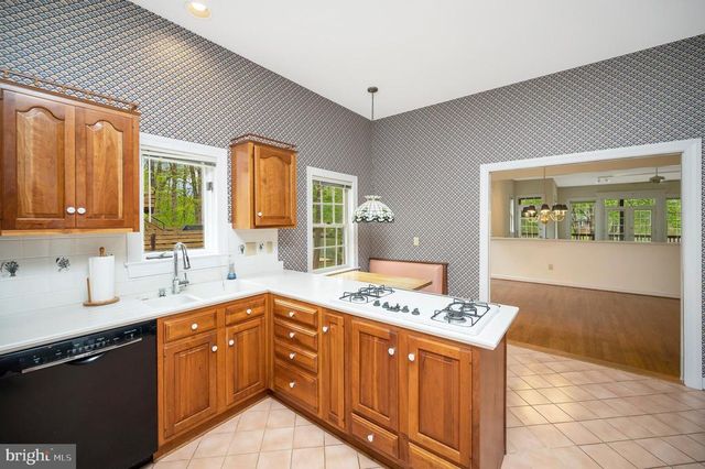 141 LARKSPUR LN, Locust Grove, VA 22508