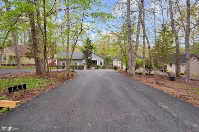 141 LARKSPUR LN, Locust Grove, VA 22508