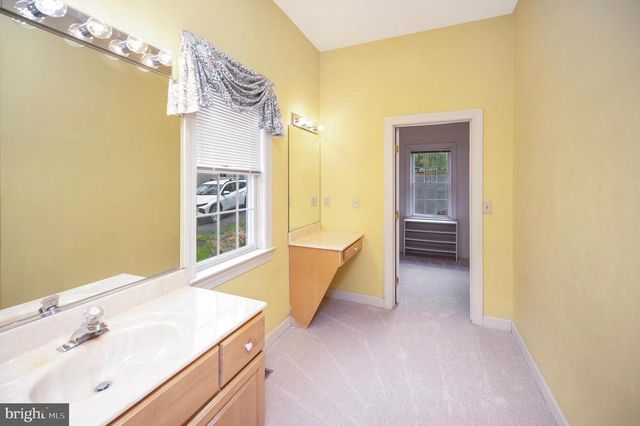 141 LARKSPUR LN, Locust Grove, VA 22508