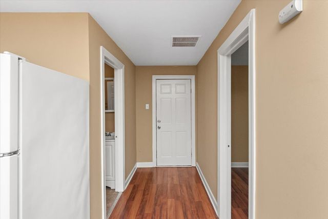 3000 S Kedvale Avenue 1F, Chicago, IL 60623