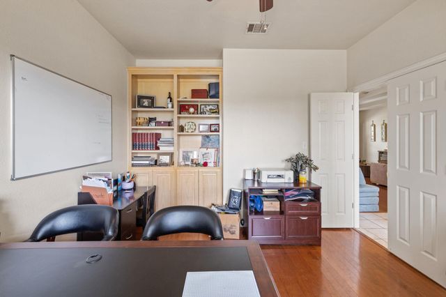 10045 W Cave LOOP, Dripping Springs, TX 78620