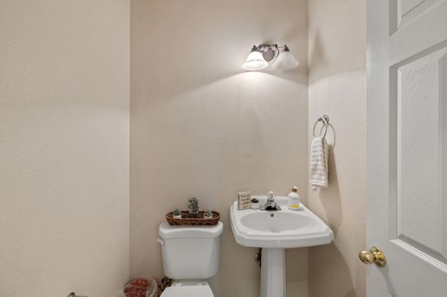 10045 W Cave LOOP, Dripping Springs, TX 78620