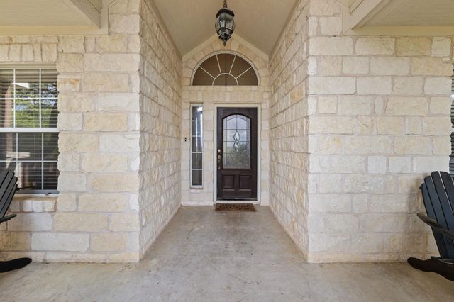 10045 W Cave LOOP, Dripping Springs, TX 78620