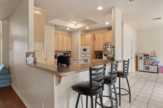 10045 W Cave LOOP, Dripping Springs, TX 78620