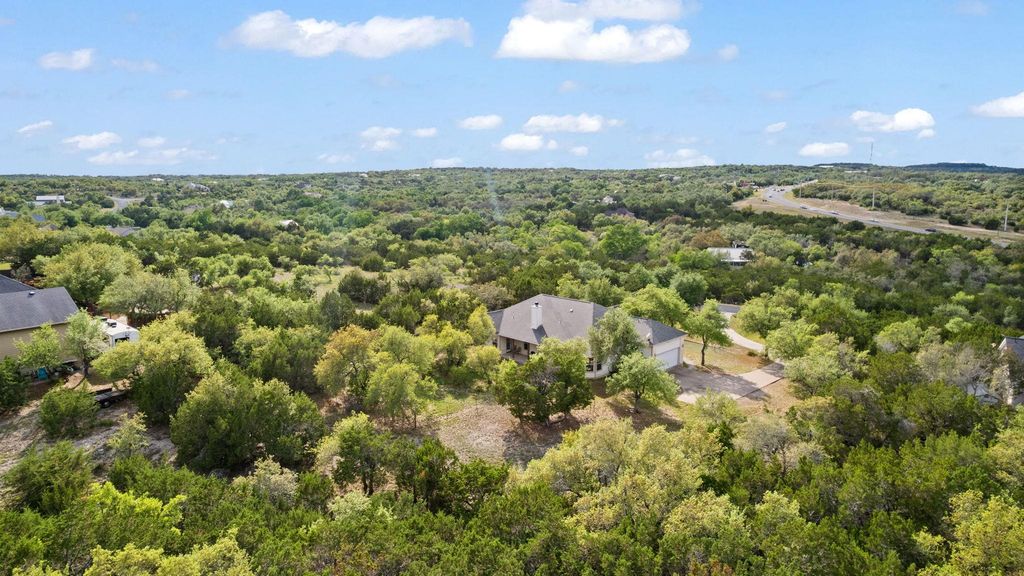 10045 W Cave LOOP, Dripping Springs, TX 78620