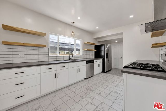 4157 W Avenue 40, Los Angeles, CA 90065