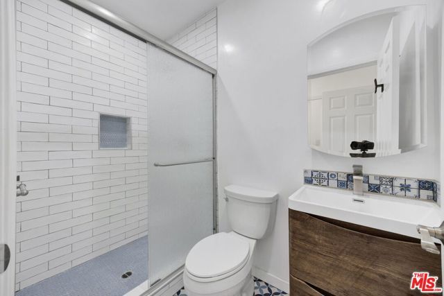 4157 W Avenue 40, Los Angeles, CA 90065