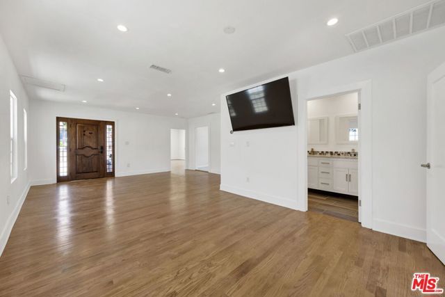 4157 W Avenue 40, Los Angeles, CA 90065