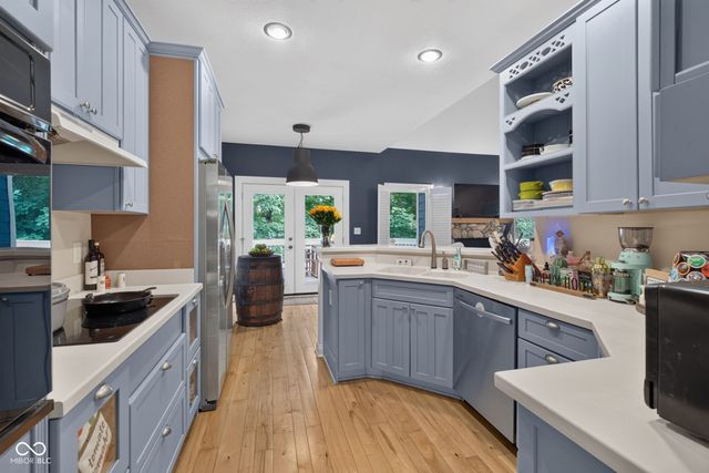 8125 Middle Bay Lane, Indianapolis, IN 46236