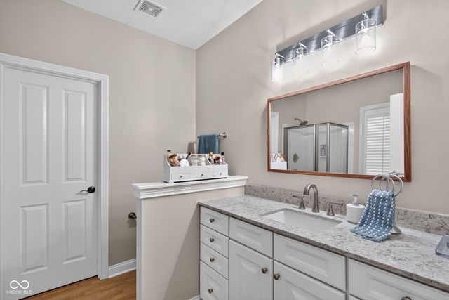 8125 Middle Bay Lane, Indianapolis, IN 46236