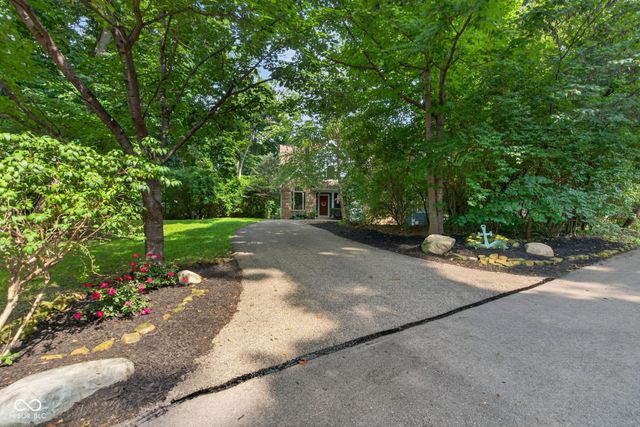 8125 Middle Bay Lane, Indianapolis, IN 46236