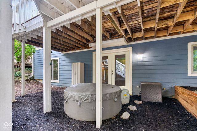 8125 Middle Bay Lane, Indianapolis, IN 46236