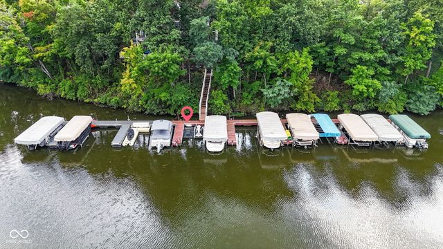 8125 Middle Bay Lane, Indianapolis, IN 46236