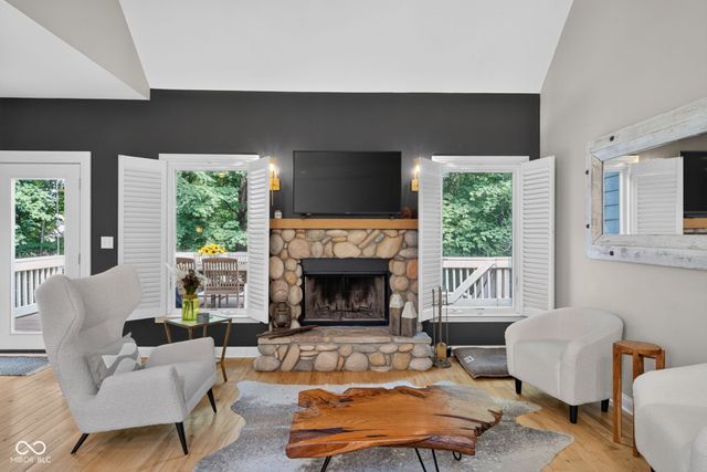 8125 Middle Bay Lane, Indianapolis, IN 46236