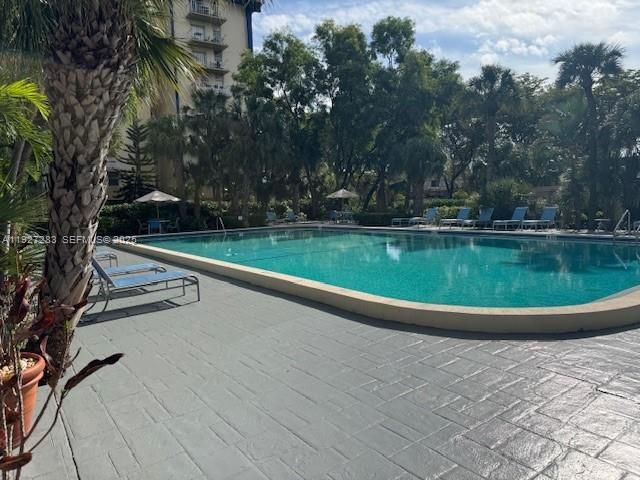 4550 NW 9th St 416E, Miami, FL 33126