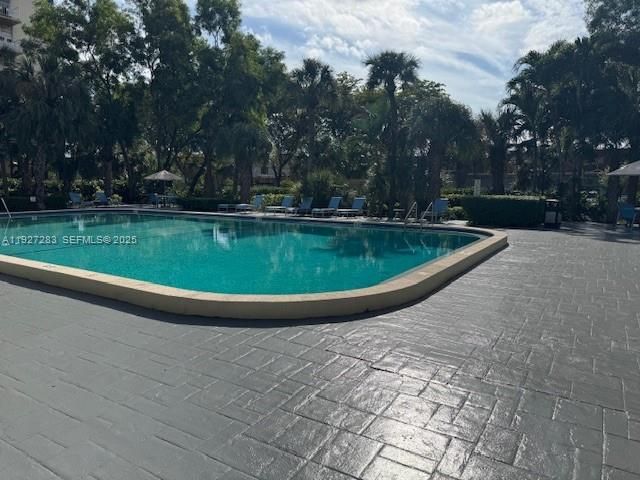 4550 NW 9th St 416E, Miami, FL 33126