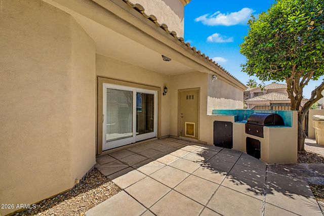 5812 W DEL LAGO Circle, Glendale, AZ 85308