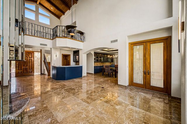 5812 W DEL LAGO Circle, Glendale, AZ 85308