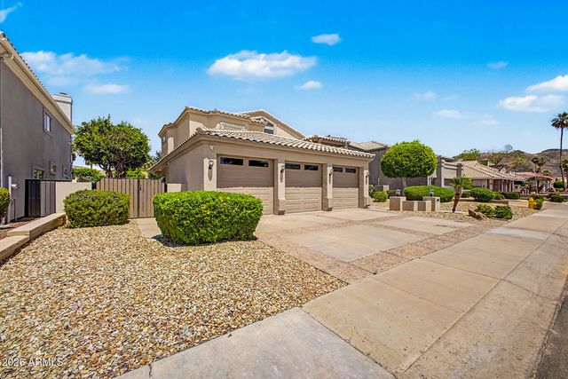 5812 W DEL LAGO Circle, Glendale, AZ 85308