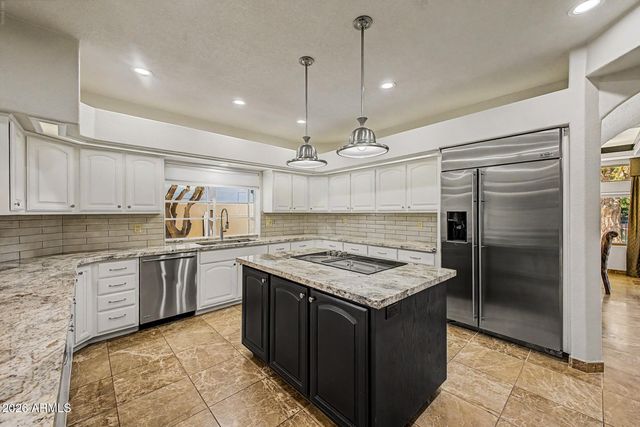5812 W DEL LAGO Circle, Glendale, AZ 85308