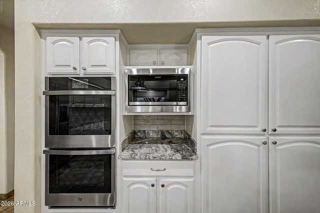5812 W DEL LAGO Circle, Glendale, AZ 85308