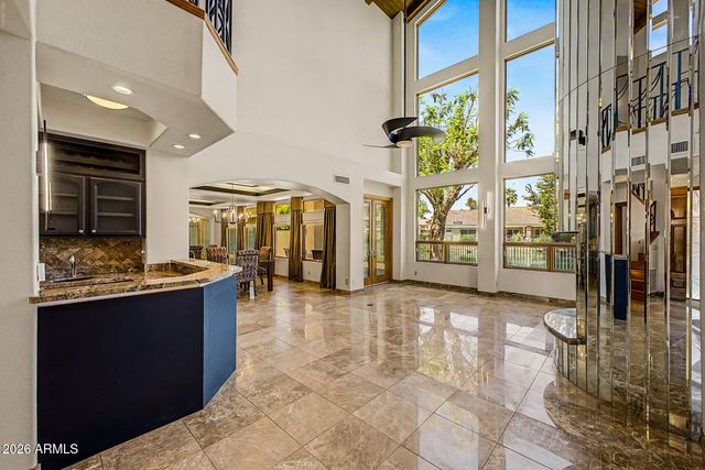 5812 W DEL LAGO Circle, Glendale, AZ 85308