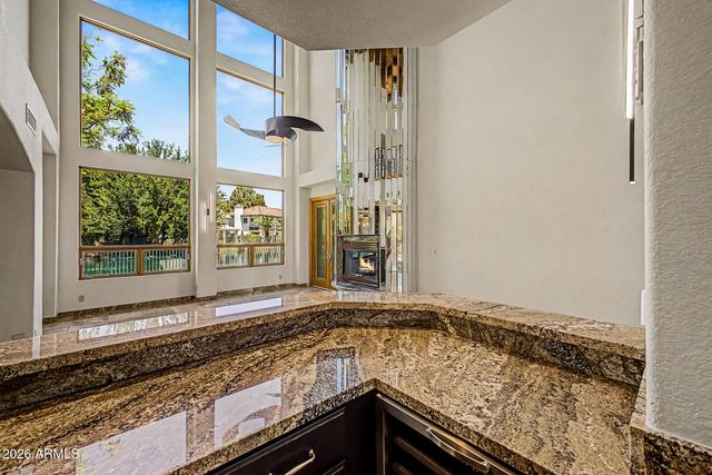 5812 W DEL LAGO Circle, Glendale, AZ 85308