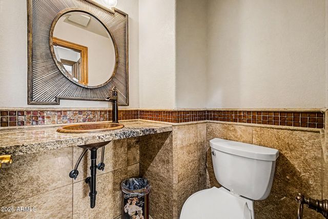 5812 W DEL LAGO Circle, Glendale, AZ 85308