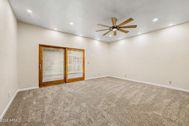5812 W DEL LAGO Circle, Glendale, AZ 85308