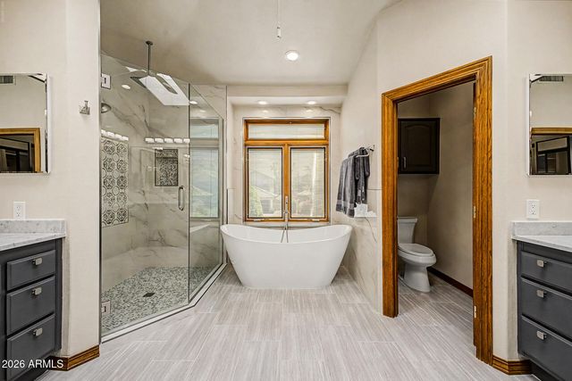 5812 W DEL LAGO Circle, Glendale, AZ 85308