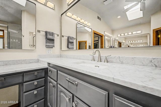 5812 W DEL LAGO Circle, Glendale, AZ 85308