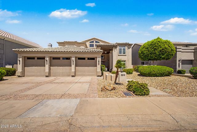5812 W DEL LAGO Circle, Glendale, AZ 85308