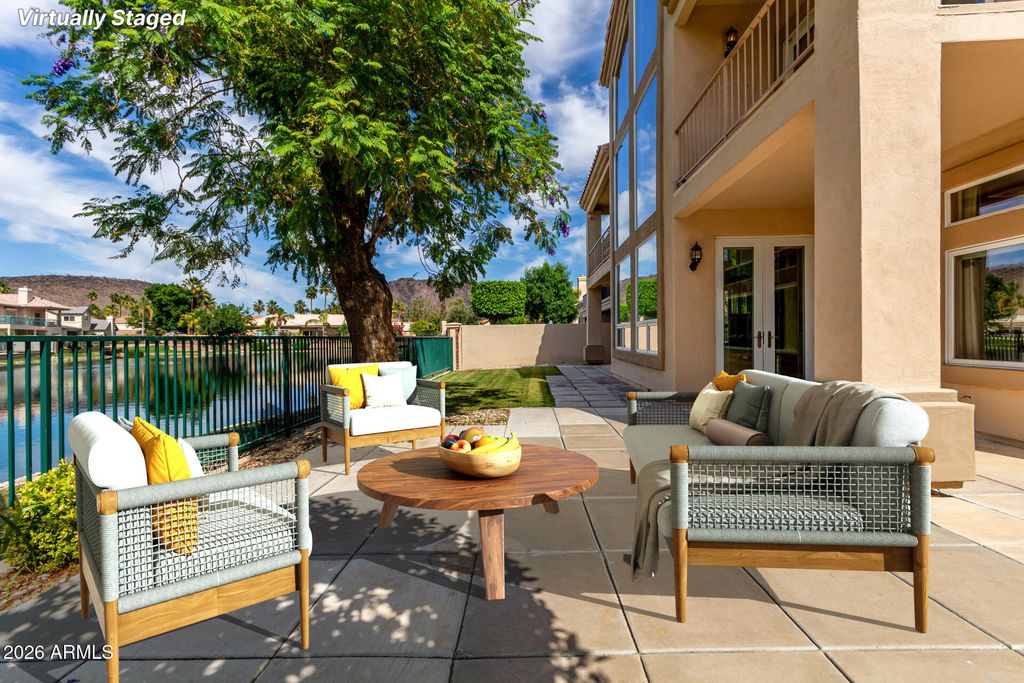 Image 18 of property listing at 5812 W DEL LAGO Circle, Glendale, AZ 85308