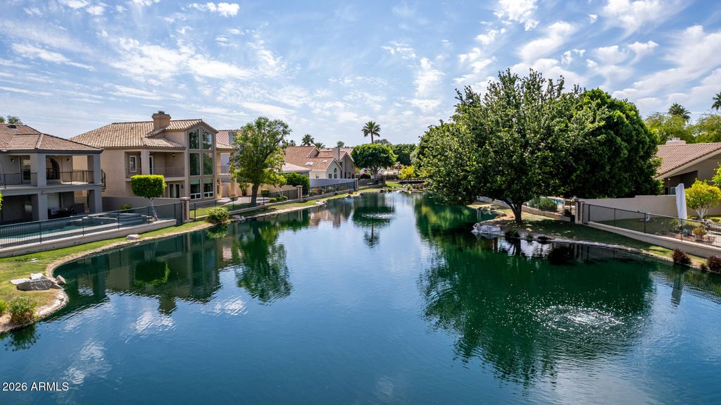 Image 19 of property listing at 5812 W DEL LAGO Circle, Glendale, AZ 85308
