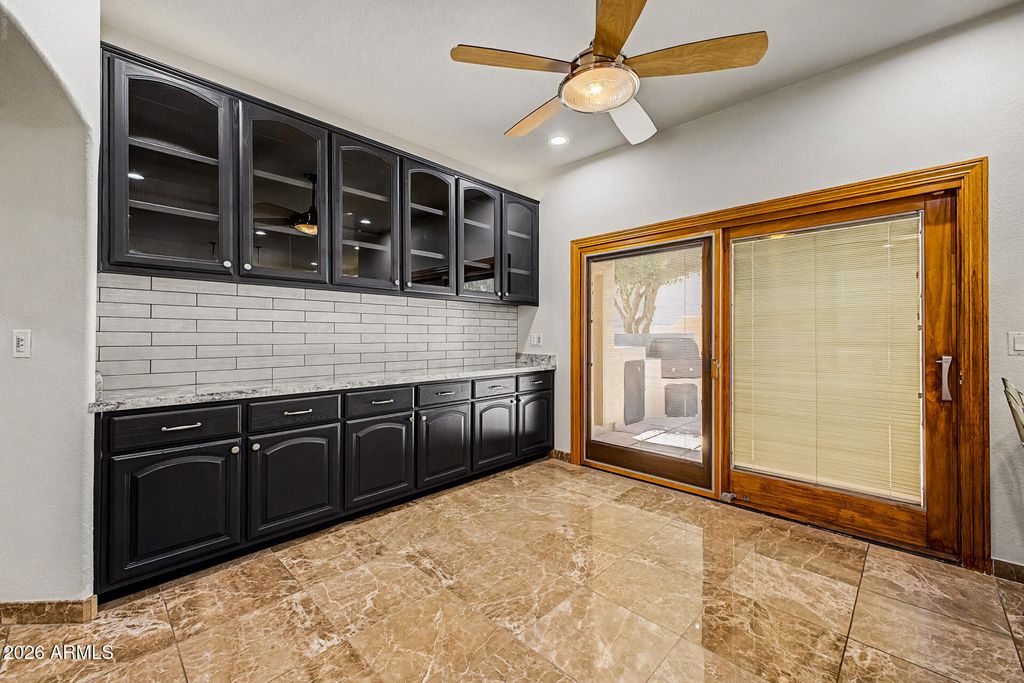 Image 31 of property listing at 5812 W DEL LAGO Circle, Glendale, AZ 85308
