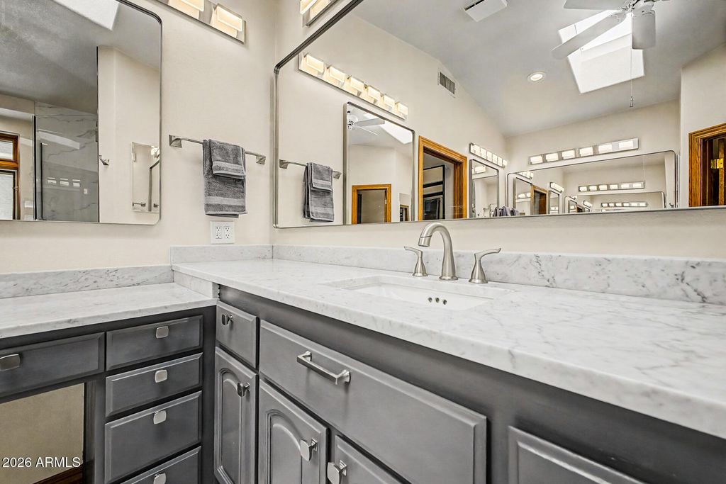 Image 54 of property listing at 5812 W DEL LAGO Circle, Glendale, AZ 85308