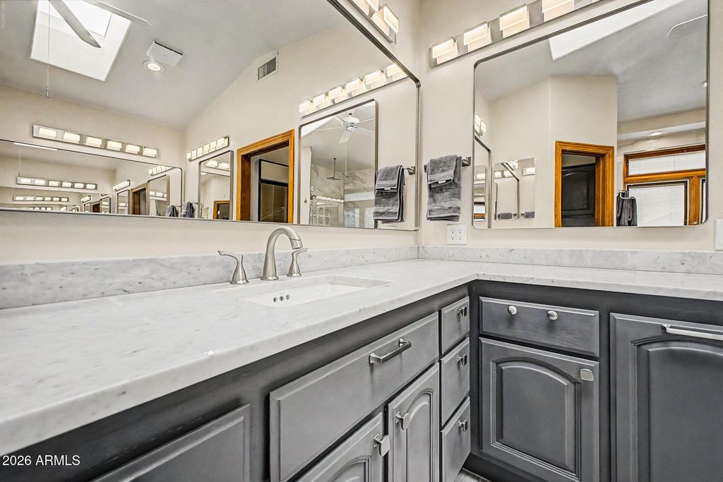 Image 57 of property listing at 5812 W DEL LAGO Circle, Glendale, AZ 85308