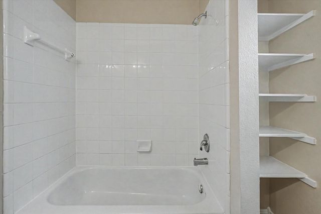 3030 Peerless Pass Court, Spring, TX 77373