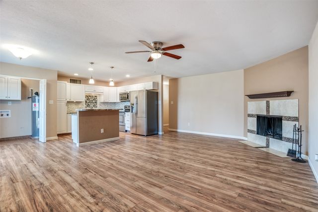 5300 Ragan Drive, The Colony, TX 75056