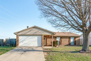 5300 Ragan Drive, The Colony, TX 75056