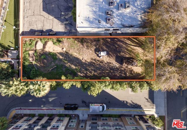 22045 Clarendon Street, Woodland Hills (los Angeles), CA 91367