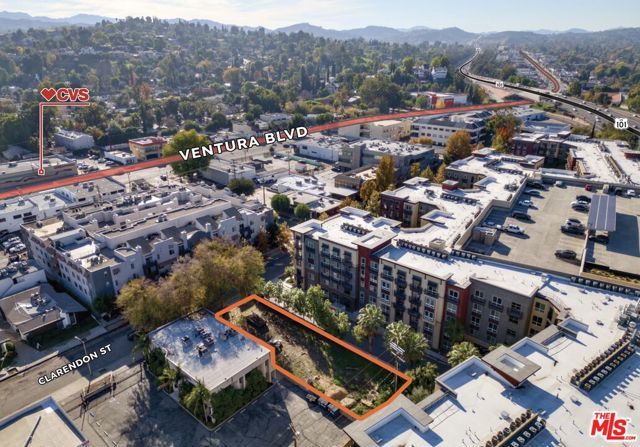 22045 Clarendon Street, Woodland Hills (los Angeles), CA 91367