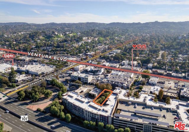 22045 Clarendon Street, Woodland Hills (los Angeles), CA 91367