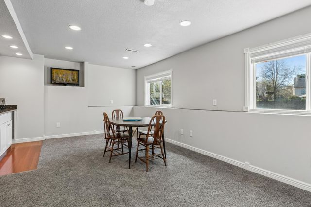 2114 150th Lane NW, Andover, MN 55304