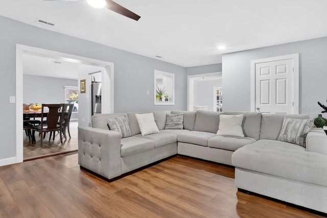 1092 W RIVIERA BOULEVARD, Oviedo, FL 32765