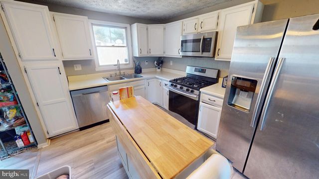 37 DECATUR LN, Sicklerville, NJ 08081