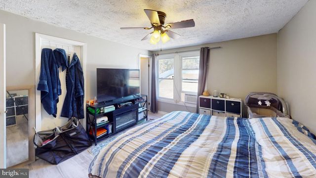 37 DECATUR LN, Sicklerville, NJ 08081