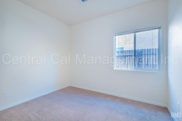 2316 Macau Street, Bakersfield, CA 93313